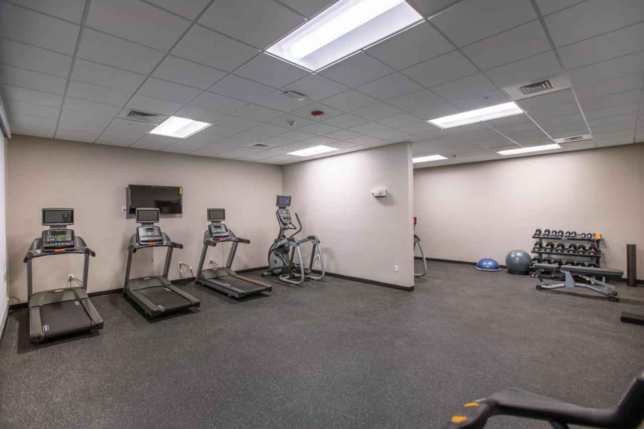 Holiday Inn - Kansas City - Northeast By Ihg Bagian luar foto