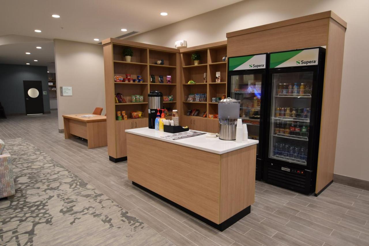 Holiday Inn - Kansas City - Northeast By Ihg Bagian luar foto