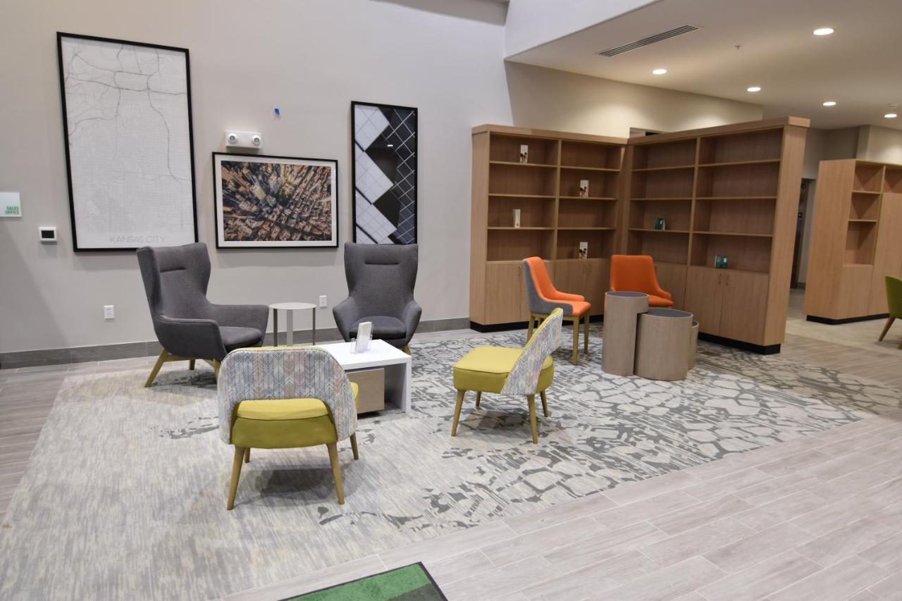 Holiday Inn - Kansas City - Northeast By Ihg Bagian luar foto