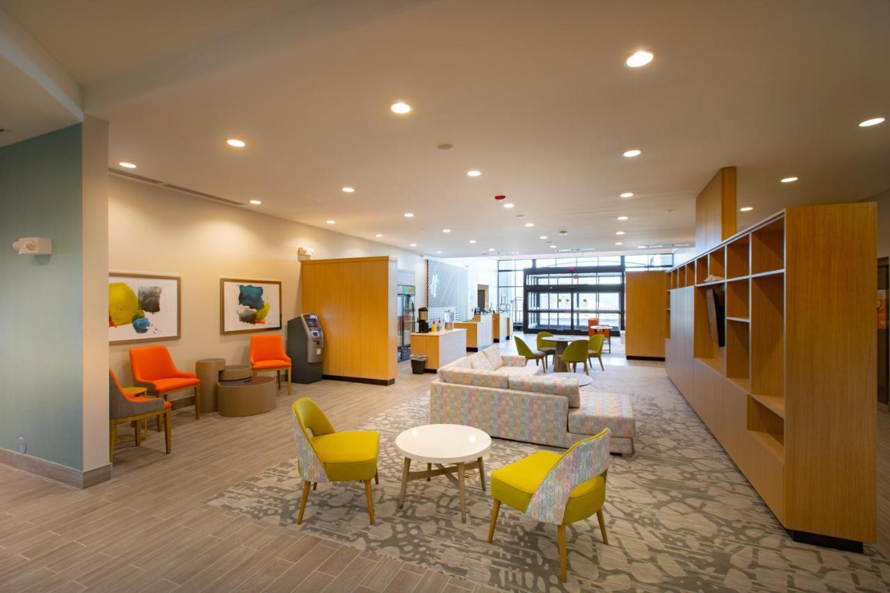 Holiday Inn - Kansas City - Northeast By Ihg Bagian luar foto