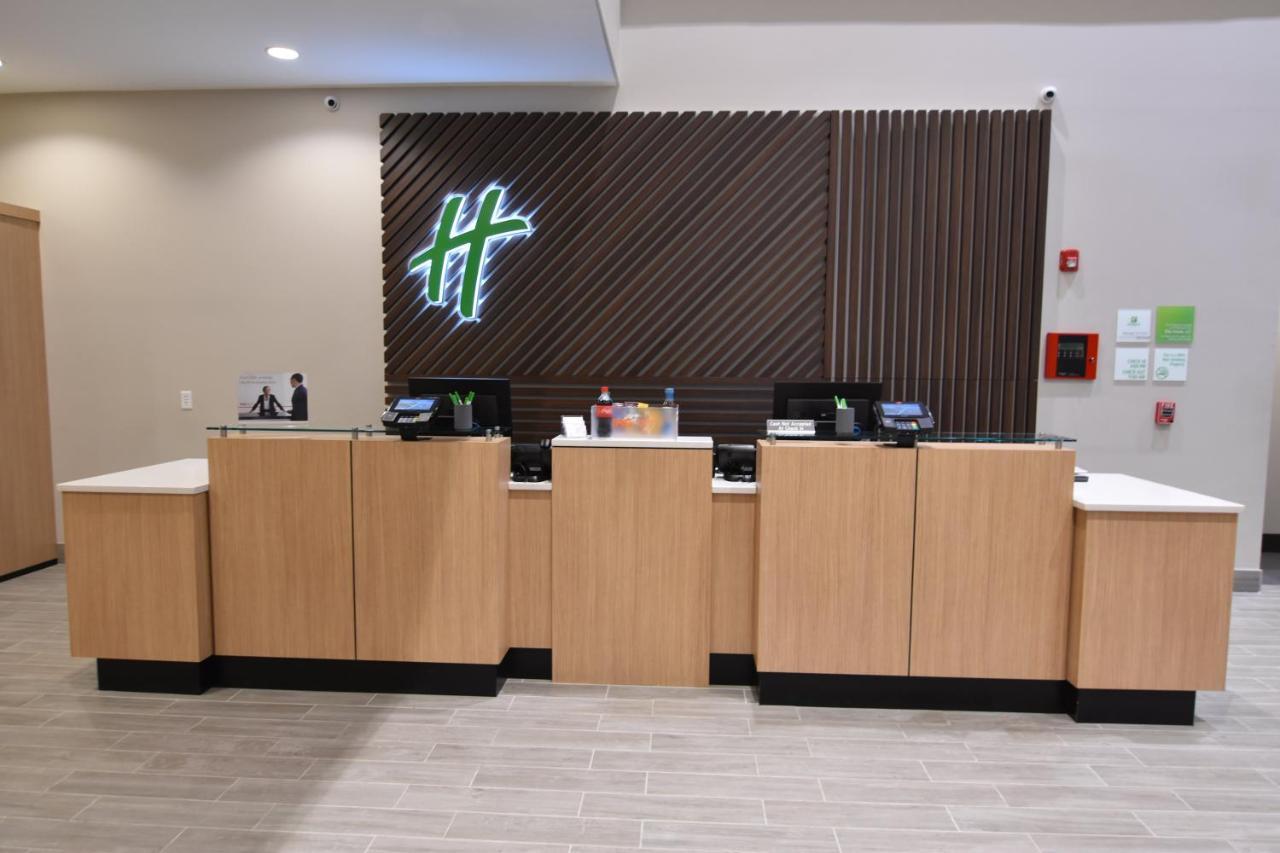 Holiday Inn - Kansas City - Northeast By Ihg Bagian luar foto