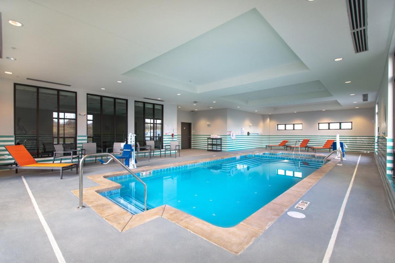 Holiday Inn - Kansas City - Northeast By Ihg Bagian luar foto
