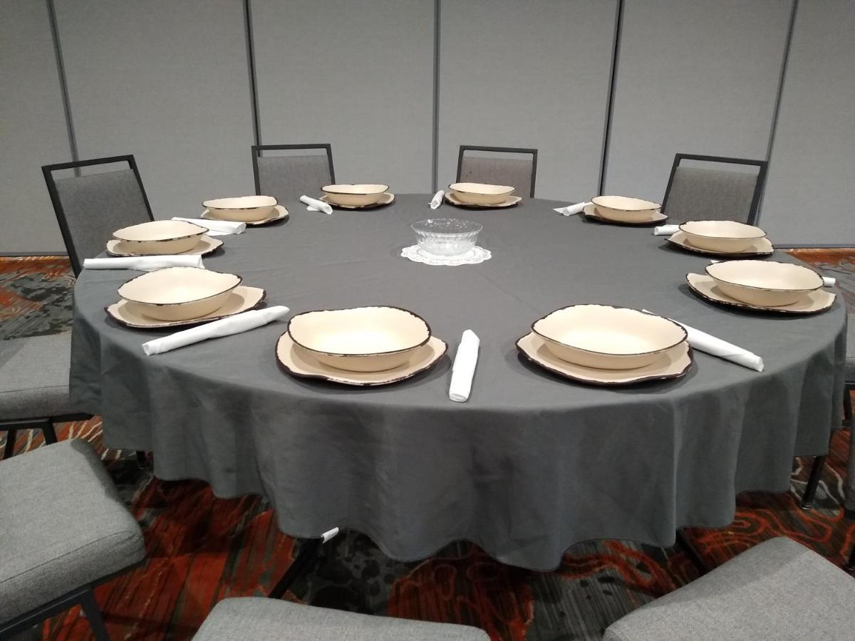 Holiday Inn - Kansas City - Northeast By Ihg Bagian luar foto